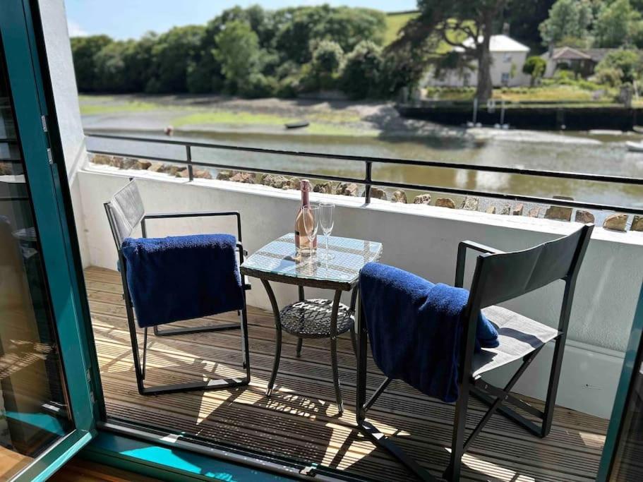 キングスブリッジCrabshell Quay Waterfront Living In Kingsbridgeアパートメント エクステリア 写真