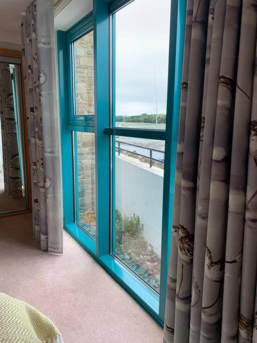 キングスブリッジCrabshell Quay Waterfront Living In Kingsbridgeアパートメント エクステリア 写真